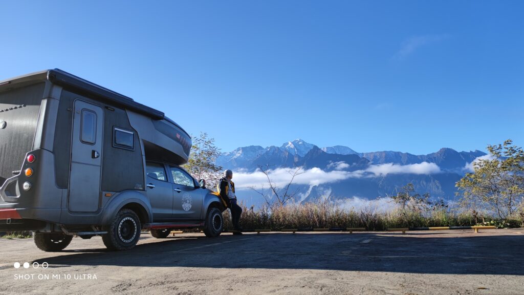 Sixteen-year digital nomad and founder of Freely.work, Sean Lee