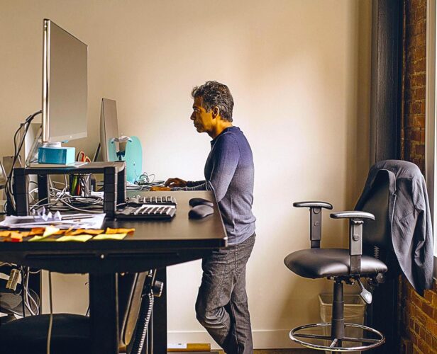 The Secret to Wealth in The Almanack of Naval Ravikant – Productize Yourself